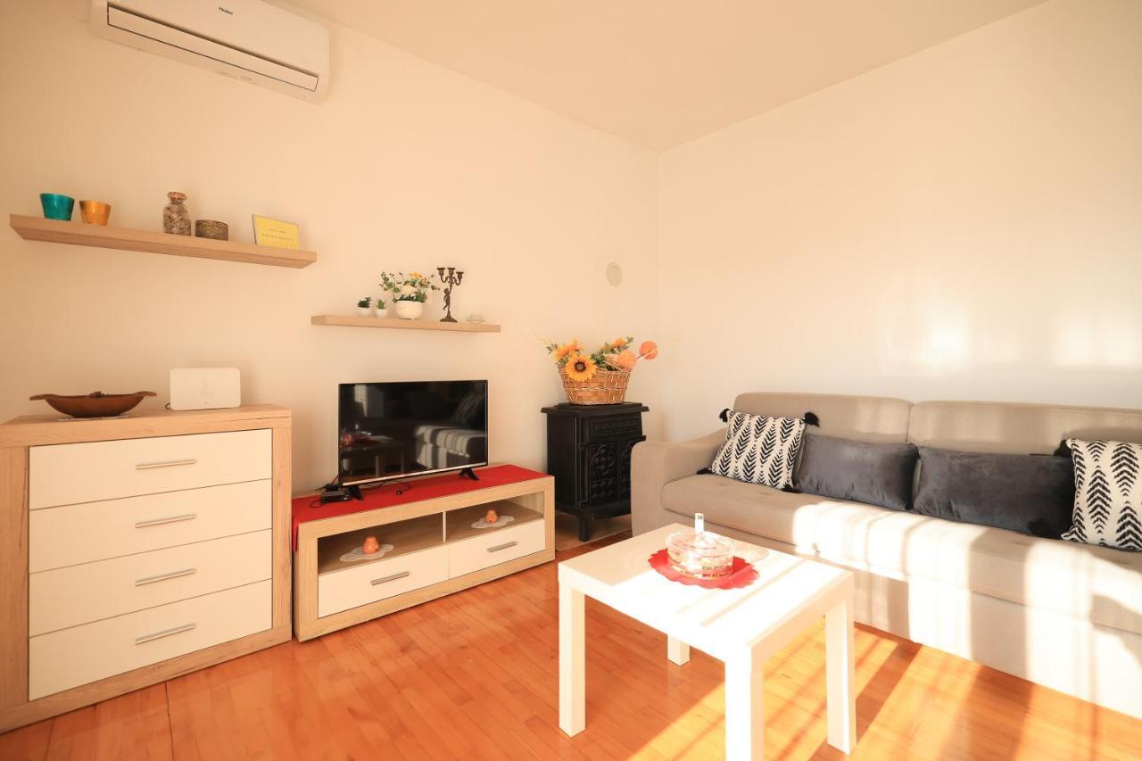 Apartments Ana 돈제페트레케인 외부 사진